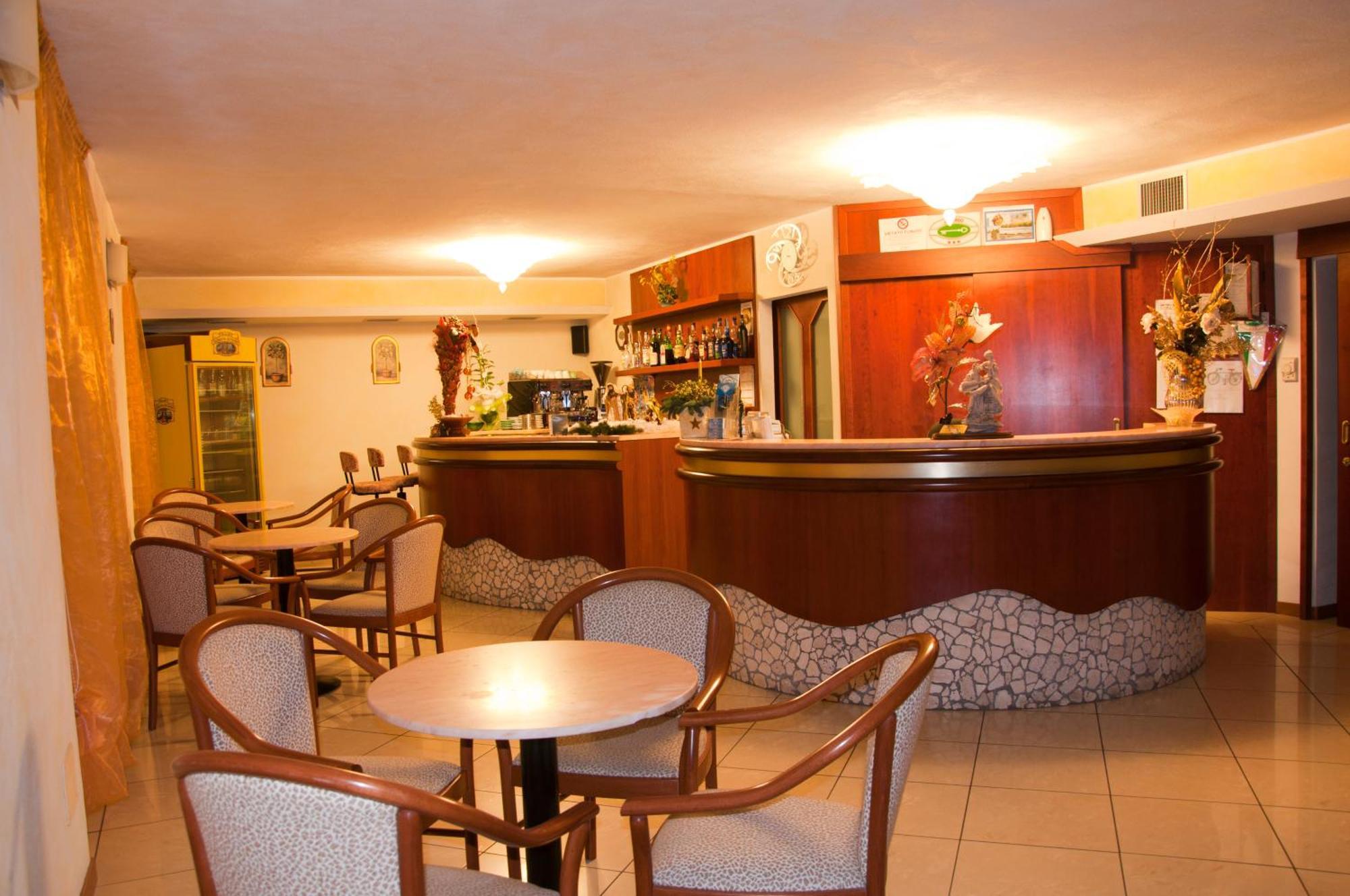 Hotel Beppe Rimini Exterior foto
